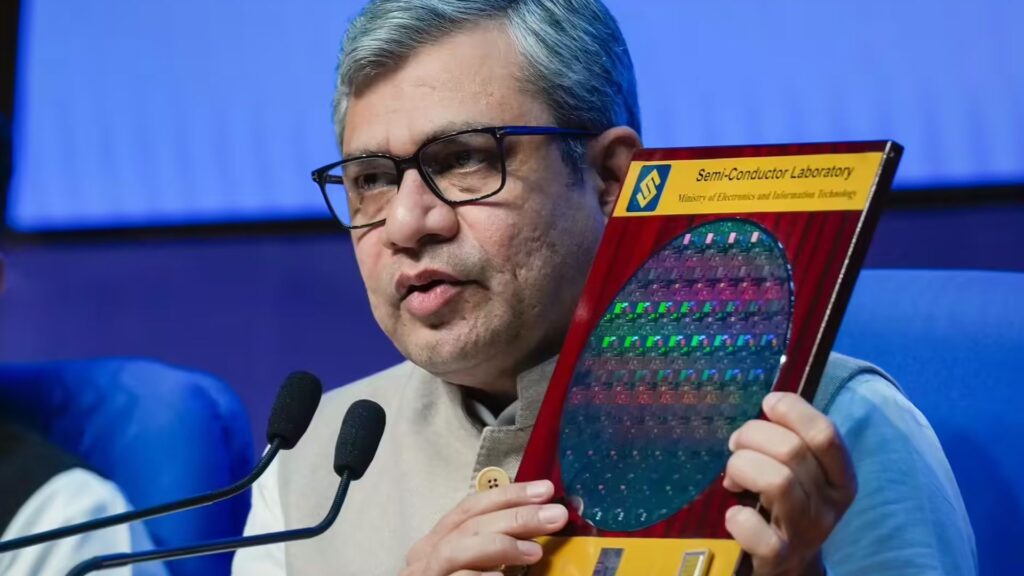 साल के अंत तक लॉन्च होगी Semiconductor Chip, Ashwini Vaishnaw का बड़ा ऐलान!